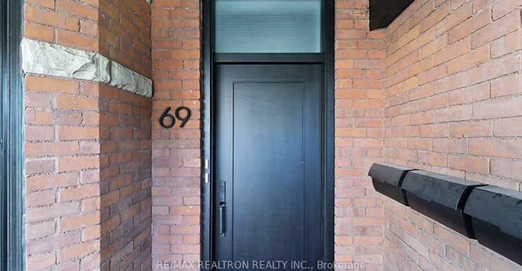2-69 Brunswick Avenue, Toronto, ON, M5S 2L8 - 2