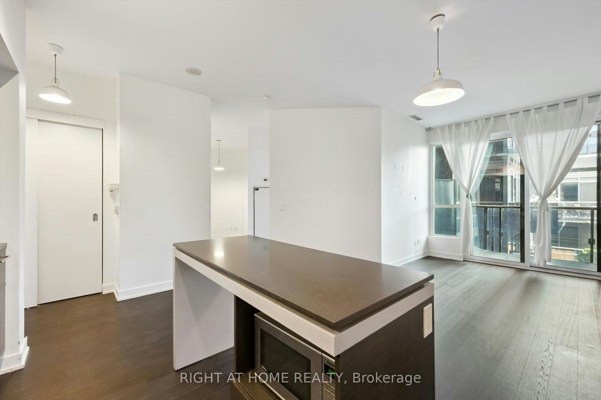 418-1030 King Street W, Toronto, ON, M6K 3N3 - 10