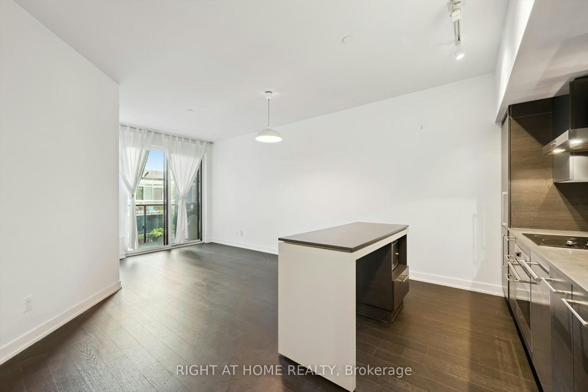 418-1030 King Street W, Toronto, ON, M6K 3N3 - 7
