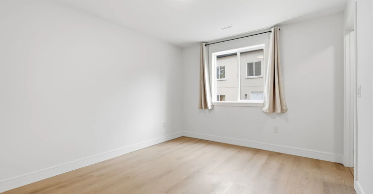 1A-53 Bishop Avenue, Toronto, ON, M2M 1Z4 - 12