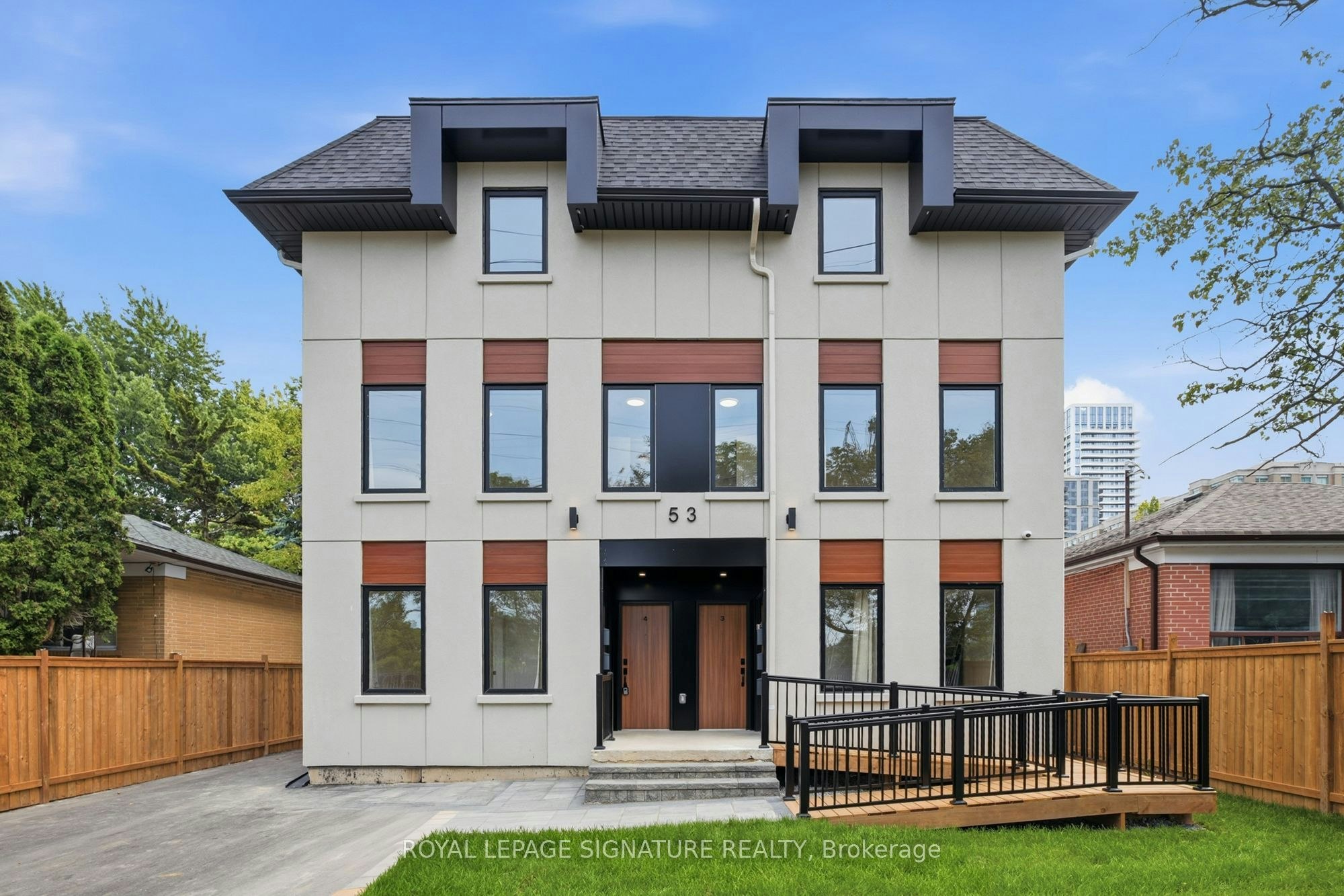 1A-53 Bishop Avenue, Toronto, ON, M2M 1Z4 - 23