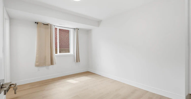 1A-53 Bishop Avenue, Toronto, ON, M2M 1Z4 - 15