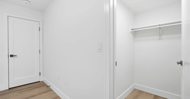 1A-53 Bishop Avenue, Toronto, ON, M2M 1Z4 - 18