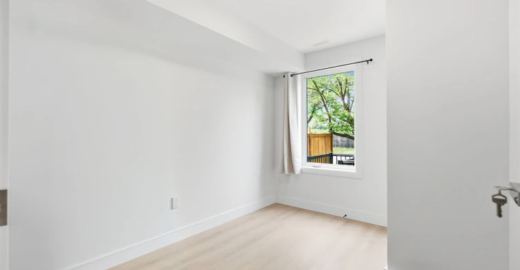 1A-53 Bishop Avenue, Toronto, ON, M2M 1Z4 - 6