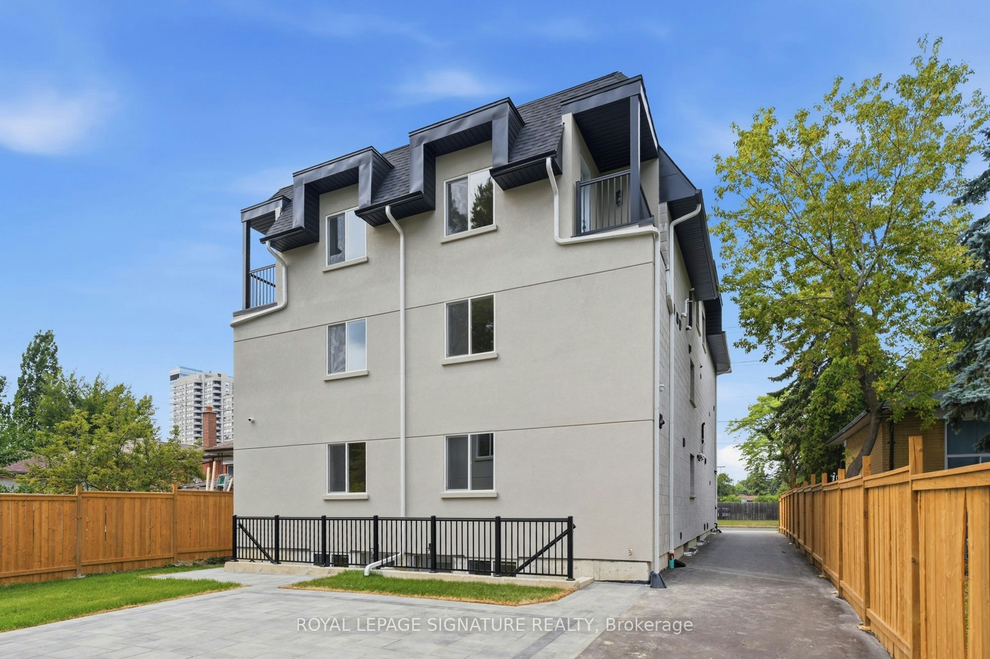 1A-53 Bishop Avenue, Toronto, ON, M2M 1Z4 - 25