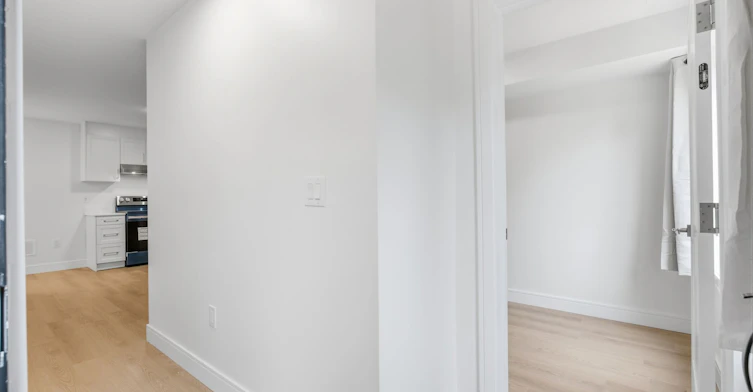 1A-53 Bishop Avenue, Toronto, ON, M2M 1Z4 - 4