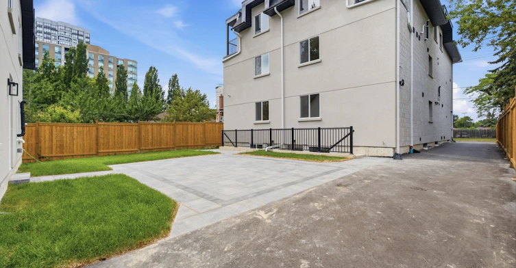 1A-53 Bishop Avenue, Toronto, ON, M2M 1Z4 - 26