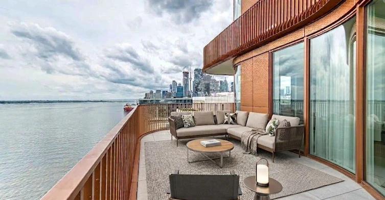 LPH12-155 Merchants' Wharf N/A, Toronto, ON, M5A 0P2