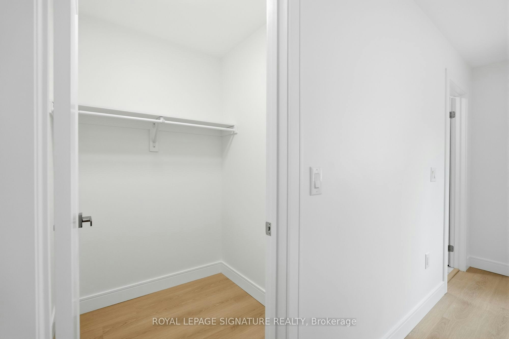 2-53 Bishop Avenue, Toronto, ON, M2M 1Z4 - 11
