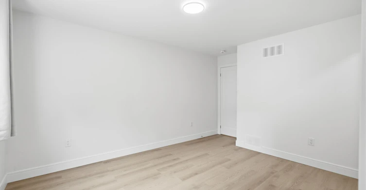 2-53 Bishop Avenue, Toronto, ON, M2M 1Z4 - 9