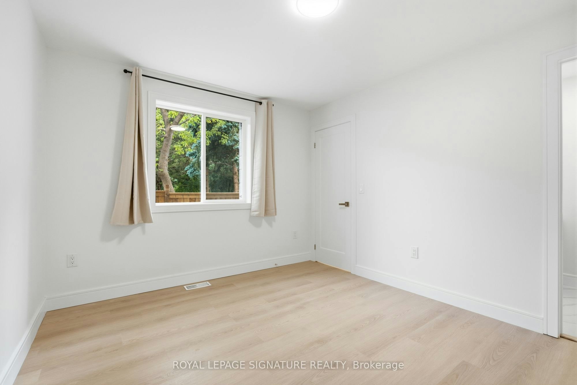 2-53 Bishop Avenue, Toronto, ON, M2M 1Z4 - 15