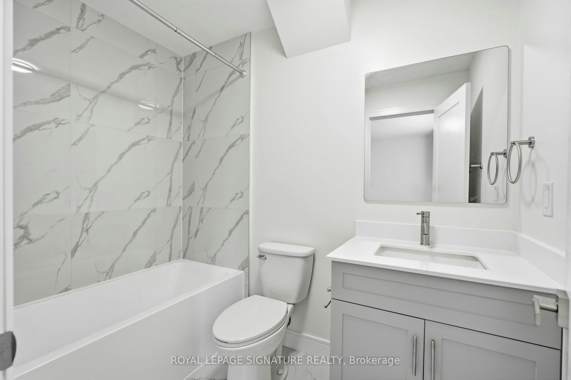 2-53 Bishop Avenue, Toronto, ON, M2M 1Z4 - 12