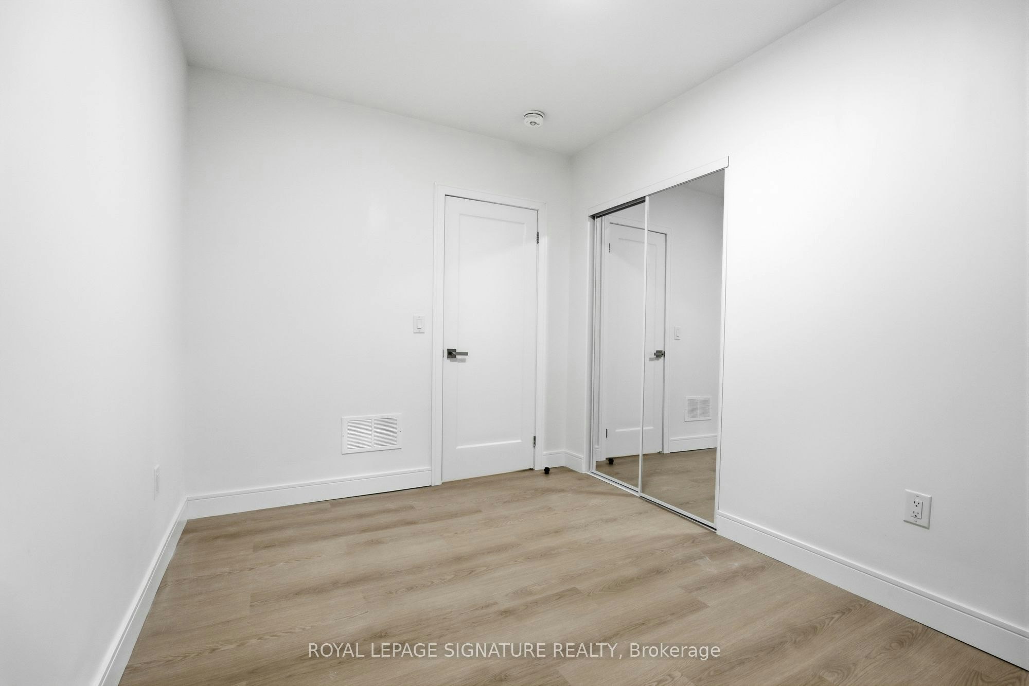 2-53 Bishop Avenue, Toronto, ON, M2M 1Z4 - 32