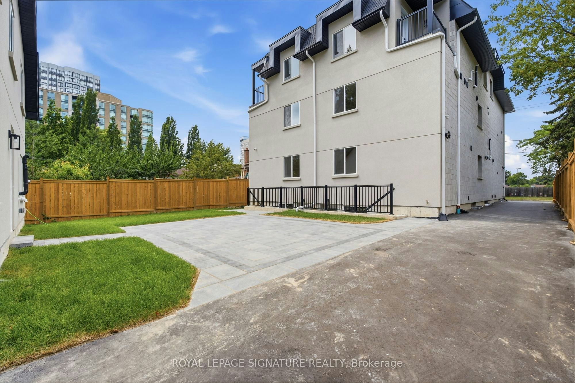 2-53 Bishop Avenue, Toronto, ON, M2M 1Z4 - 40