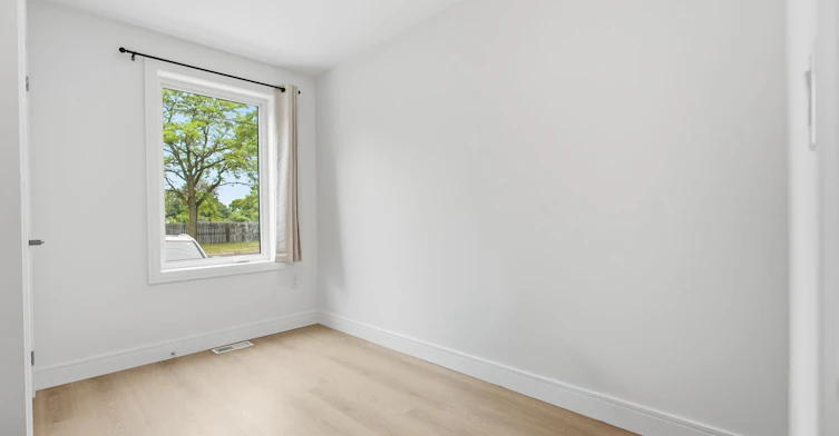 2-53 Bishop Avenue, Toronto, ON, M2M 1Z4 - 6