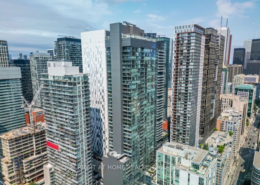 1111-88 Blue Jays Way, Toronto, ON, M5V 0L7 - 18