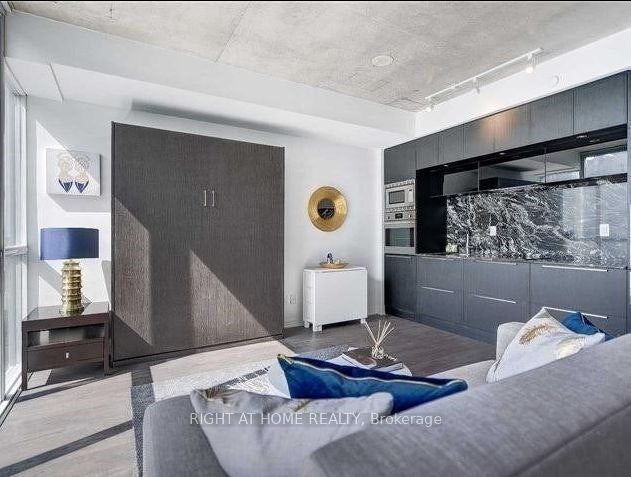 1111-88 Blue Jays Way, Toronto, ON, M5V 0L7 - 10