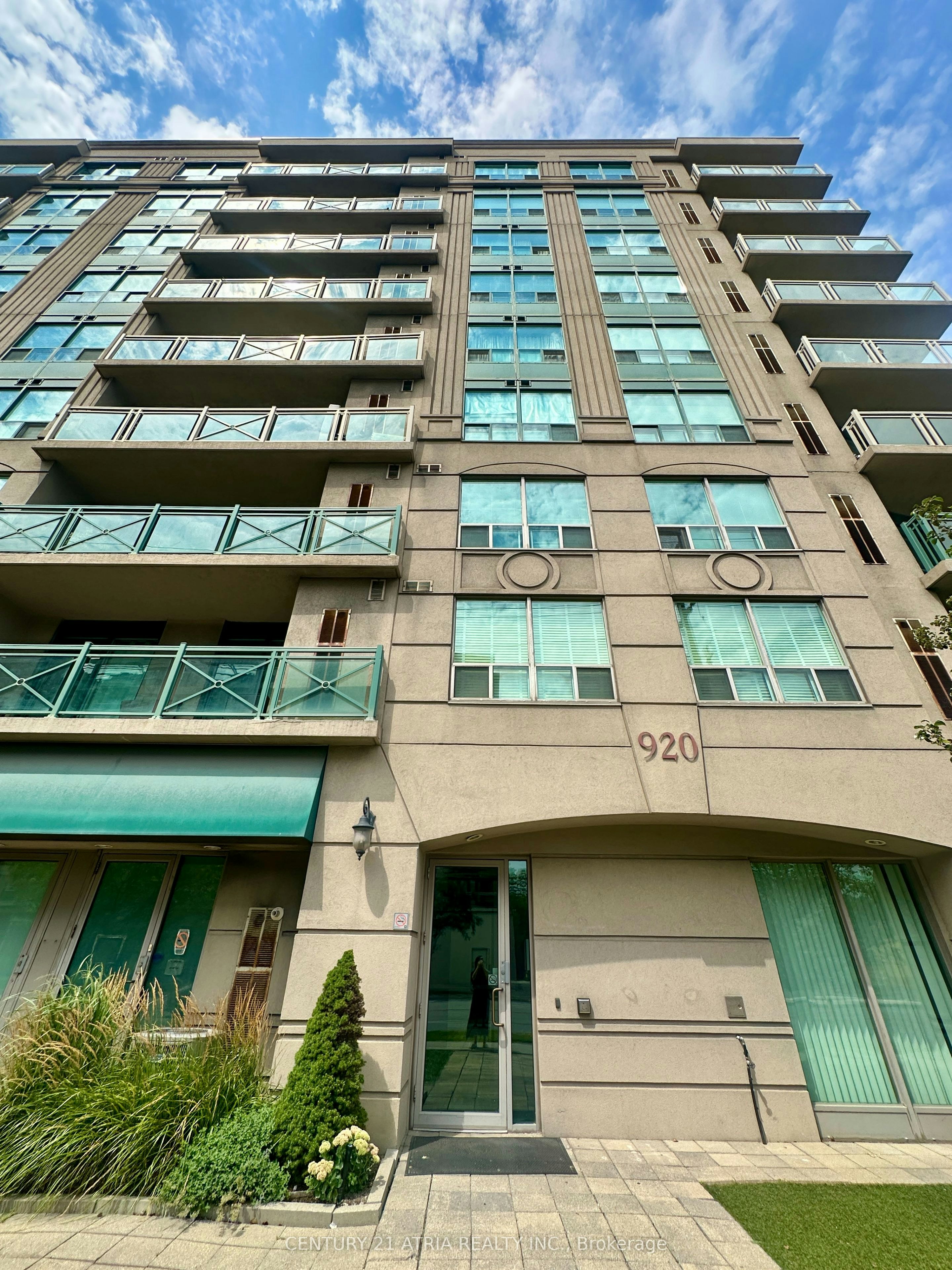 302-920 Sheppard Avenue W, Toronto, ON, M3H 0A2 - 2