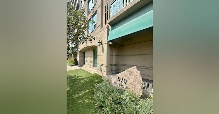 302-920 Sheppard Avenue W, Toronto, ON, M3H 0A2