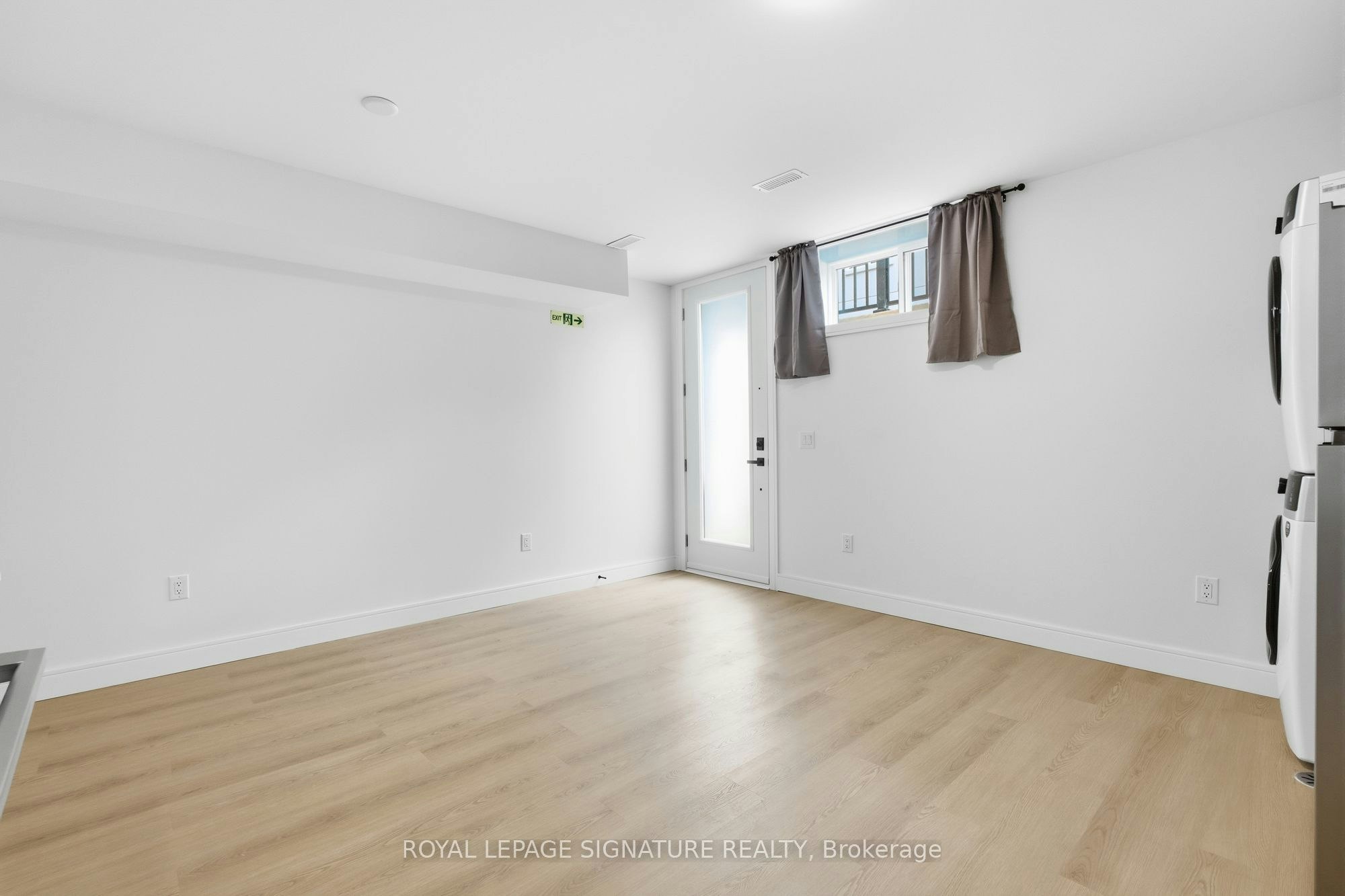 1B-53 Bishop Avenue, Toronto, ON, M2M 1Z4 - 4
