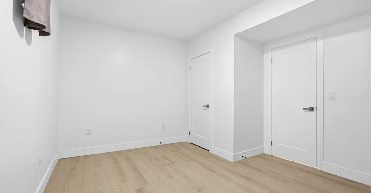 1B-53 Bishop Avenue, Toronto, ON, M2M 1Z4 - 10