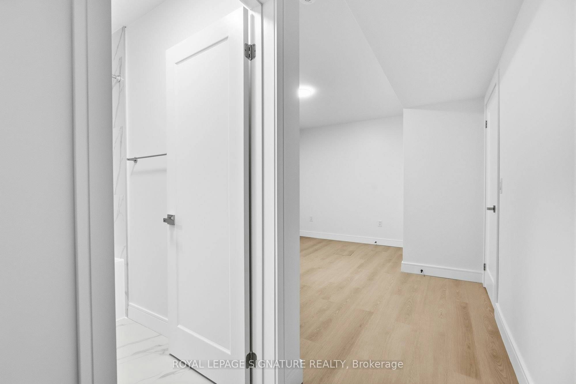 1B-53 Bishop Avenue, Toronto, ON, M2M 1Z4 - 8