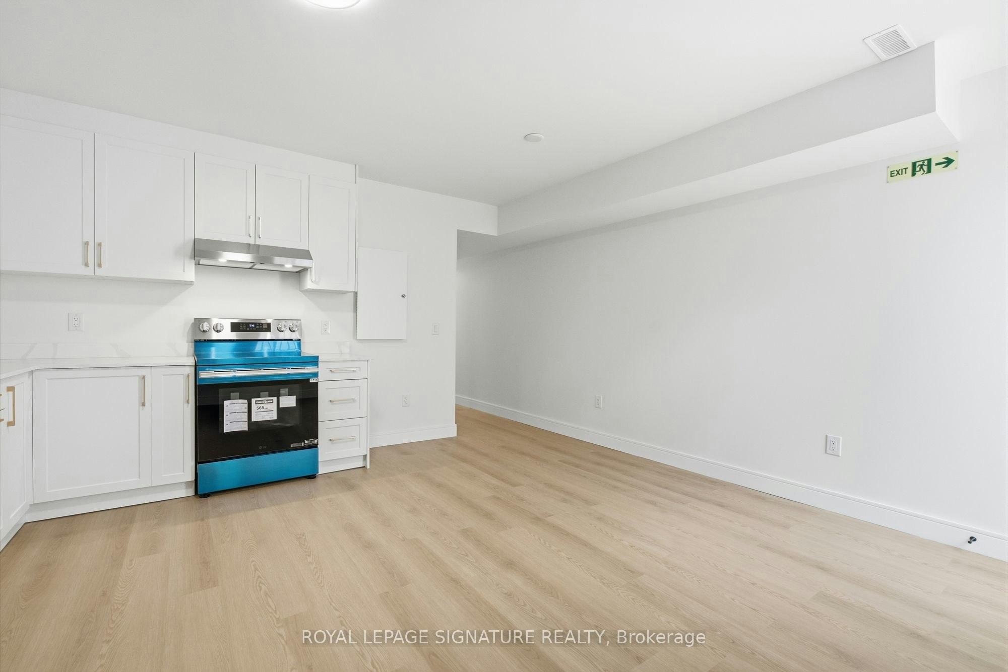 1B-53 Bishop Avenue, Toronto, ON, M2M 1Z4 - 3