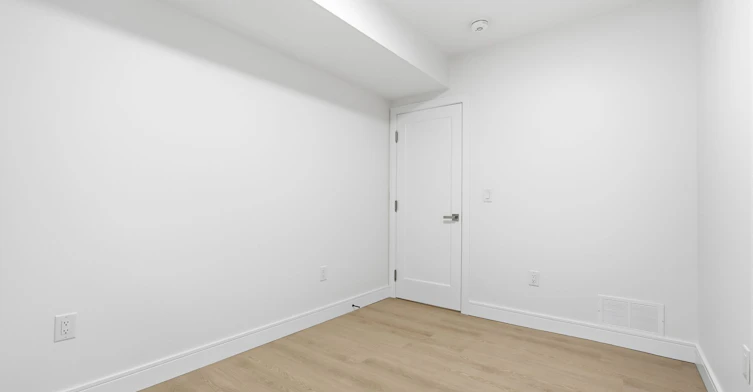 1B-53 Bishop Avenue, Toronto, ON, M2M 1Z4 - 17