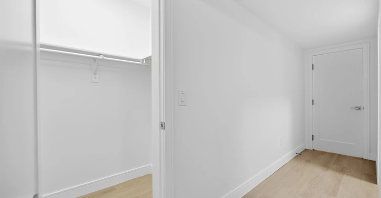 1B-53 Bishop Avenue, Toronto, ON, M2M 1Z4 - 12