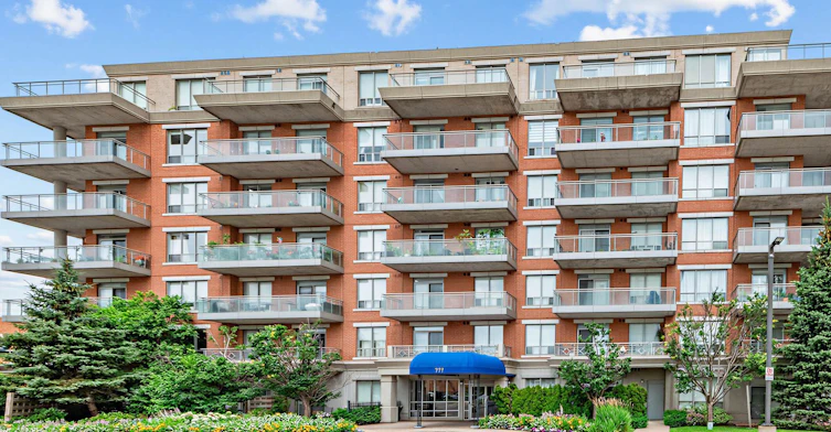 LPH3-777 Steeles Avenue W, Toronto, ON, M2R 3Y4