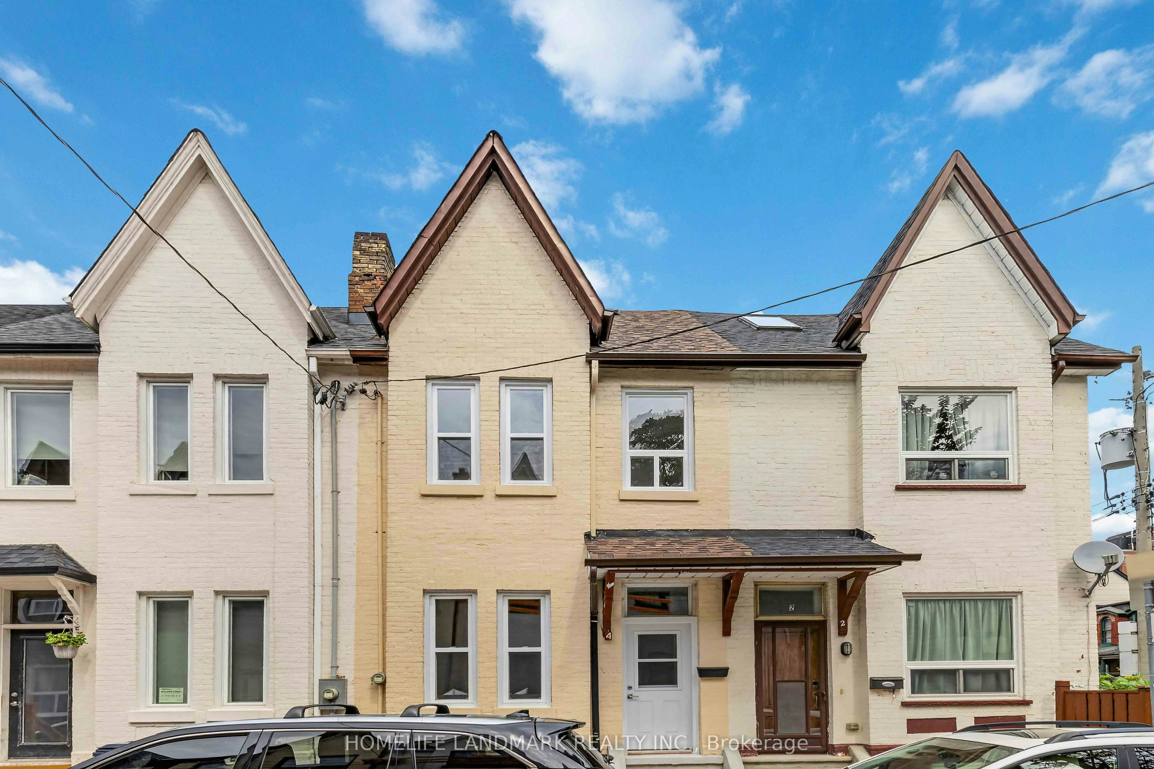 4 Andrews Avenue, Toronto, ON, M6J 1S3