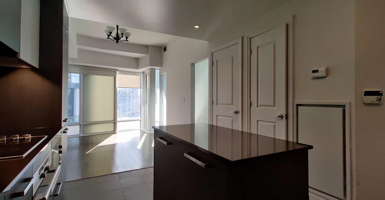 601-8 The Esplanade N/A, Toronto, ON, M5E 0A6 - 4