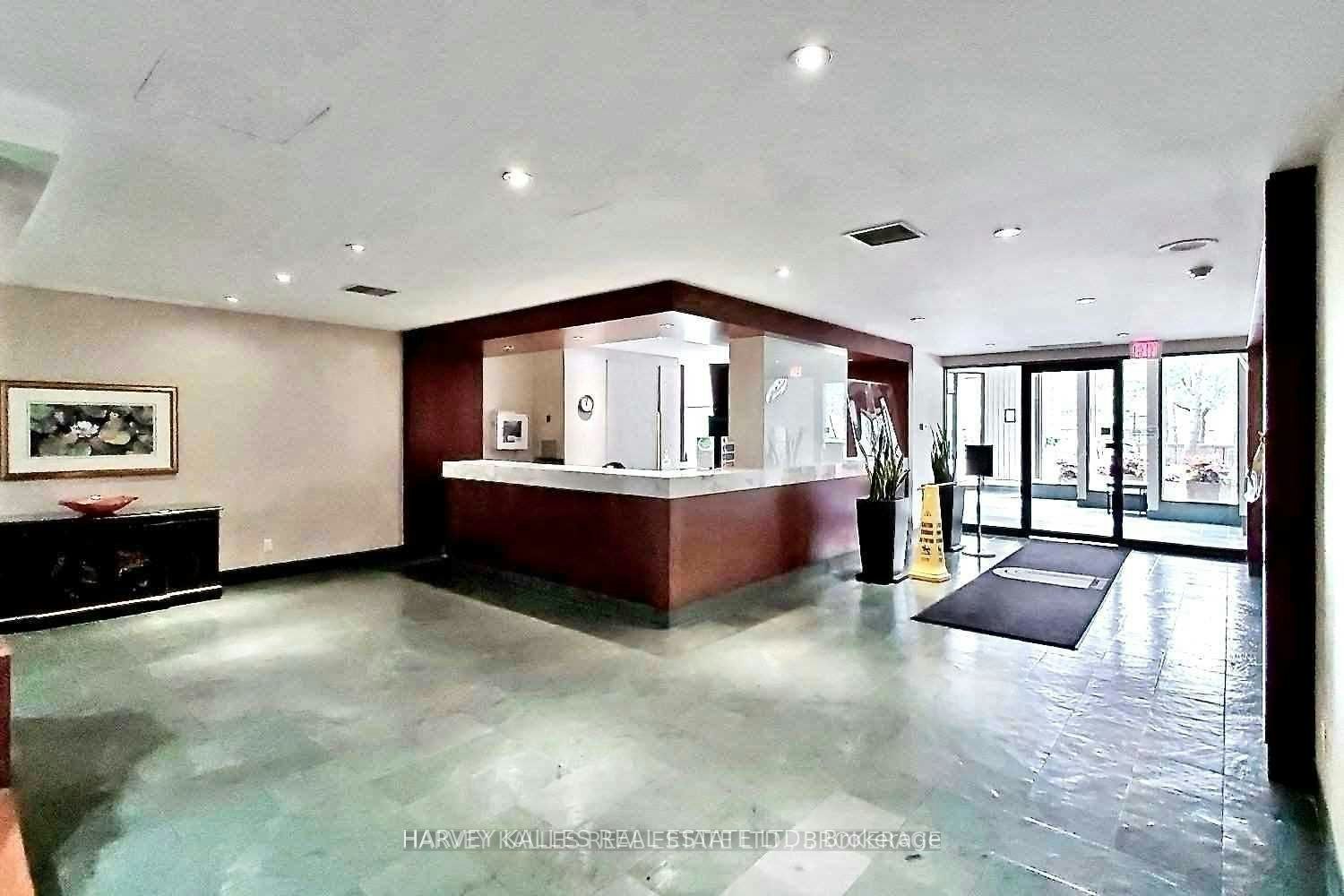 1811-65 Spring Garden Avenue, Toronto, ON, M2N 6H9 - 3