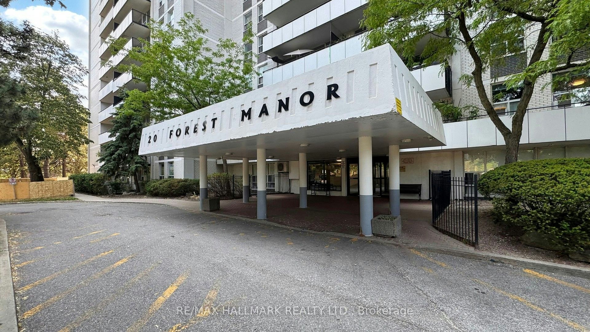 907-20 Forest Manor Road, Toronto, ON, M2J 1M2 - 2