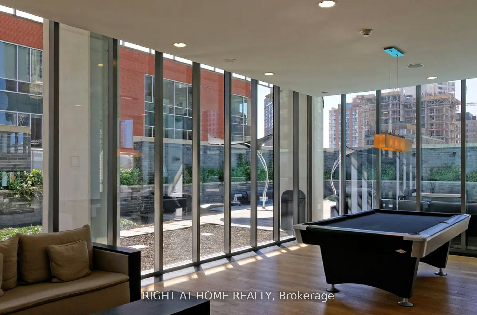 2403-33 Charles Street E, Toronto, ON, M4Y 0A2 - 9