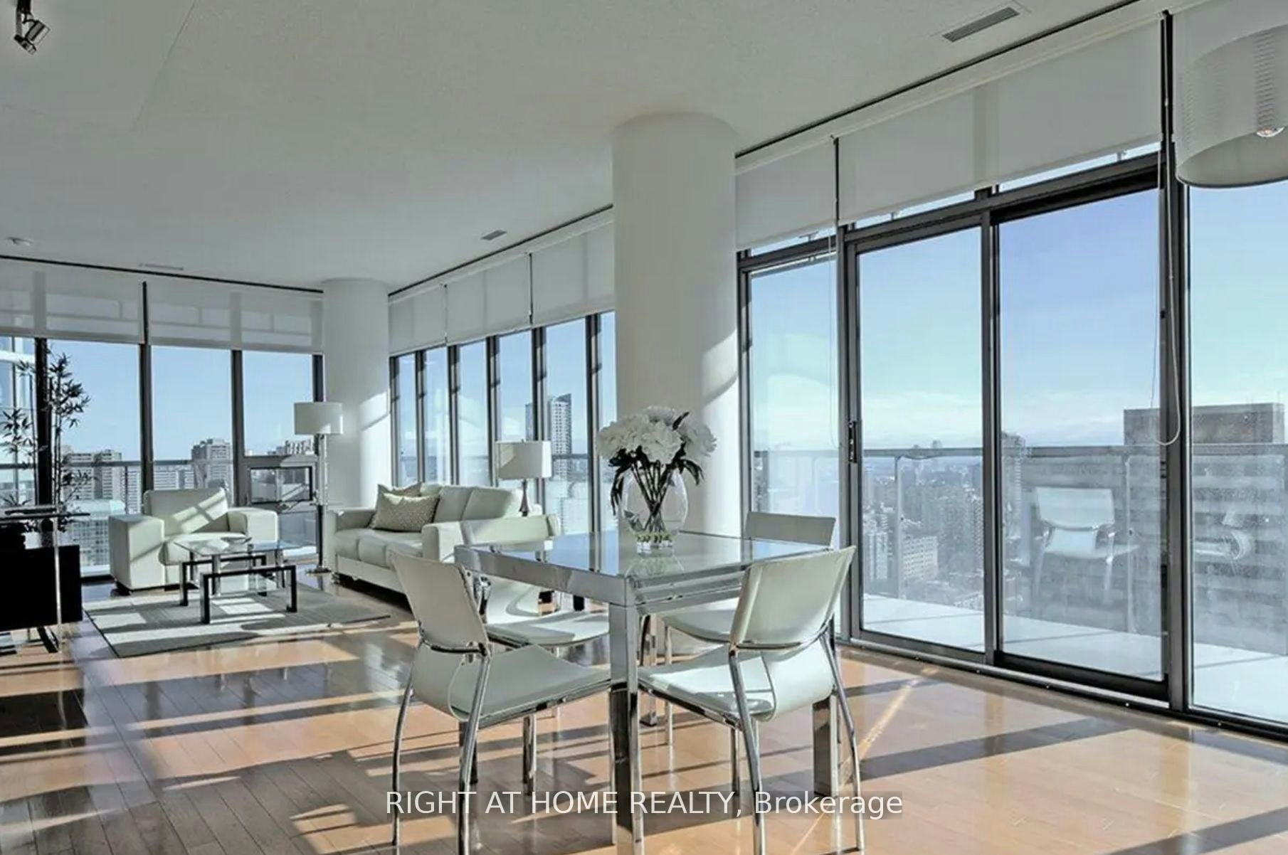 2403-33 Charles Street E, Toronto, ON, M4Y 0A2 - 3
