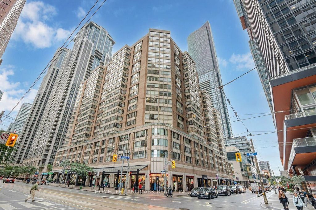 1511-44 Gerrard Street W, Toronto, ON, M5G 2K2