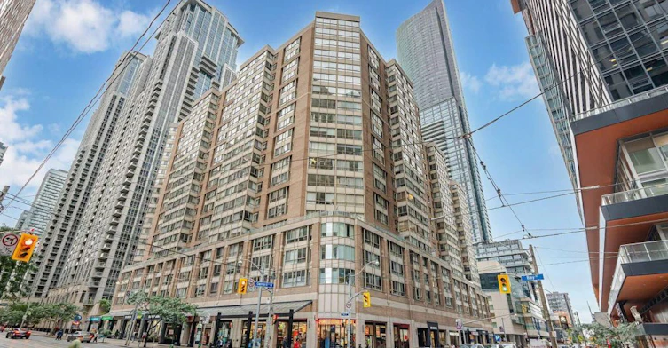 1511-44 Gerrard Street W, Toronto, ON, M5G 2K2