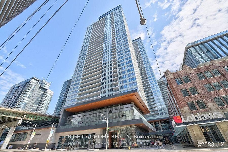 3309-19 Bathurst Street, Toronto, ON, M5V 0N2