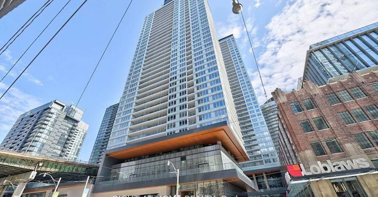 3309-19 Bathurst Street, Toronto, ON, M5V 0N2