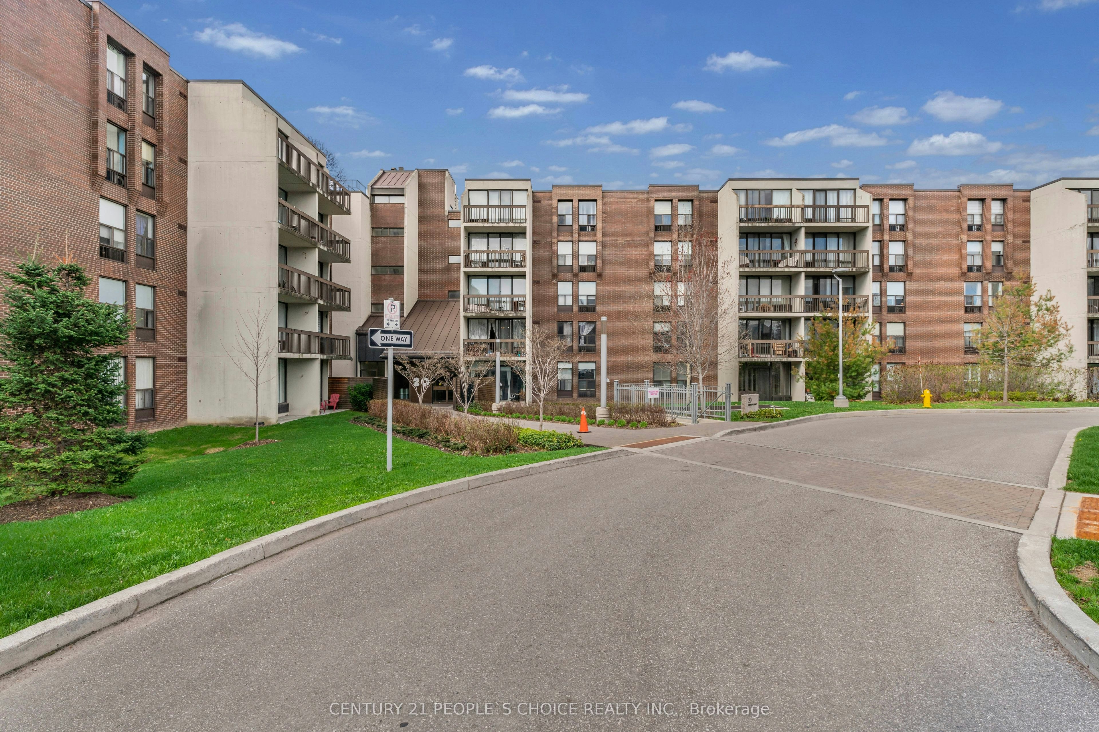 105-20 Fashion Roseway N/A, Toronto, ON, M2N 6B5