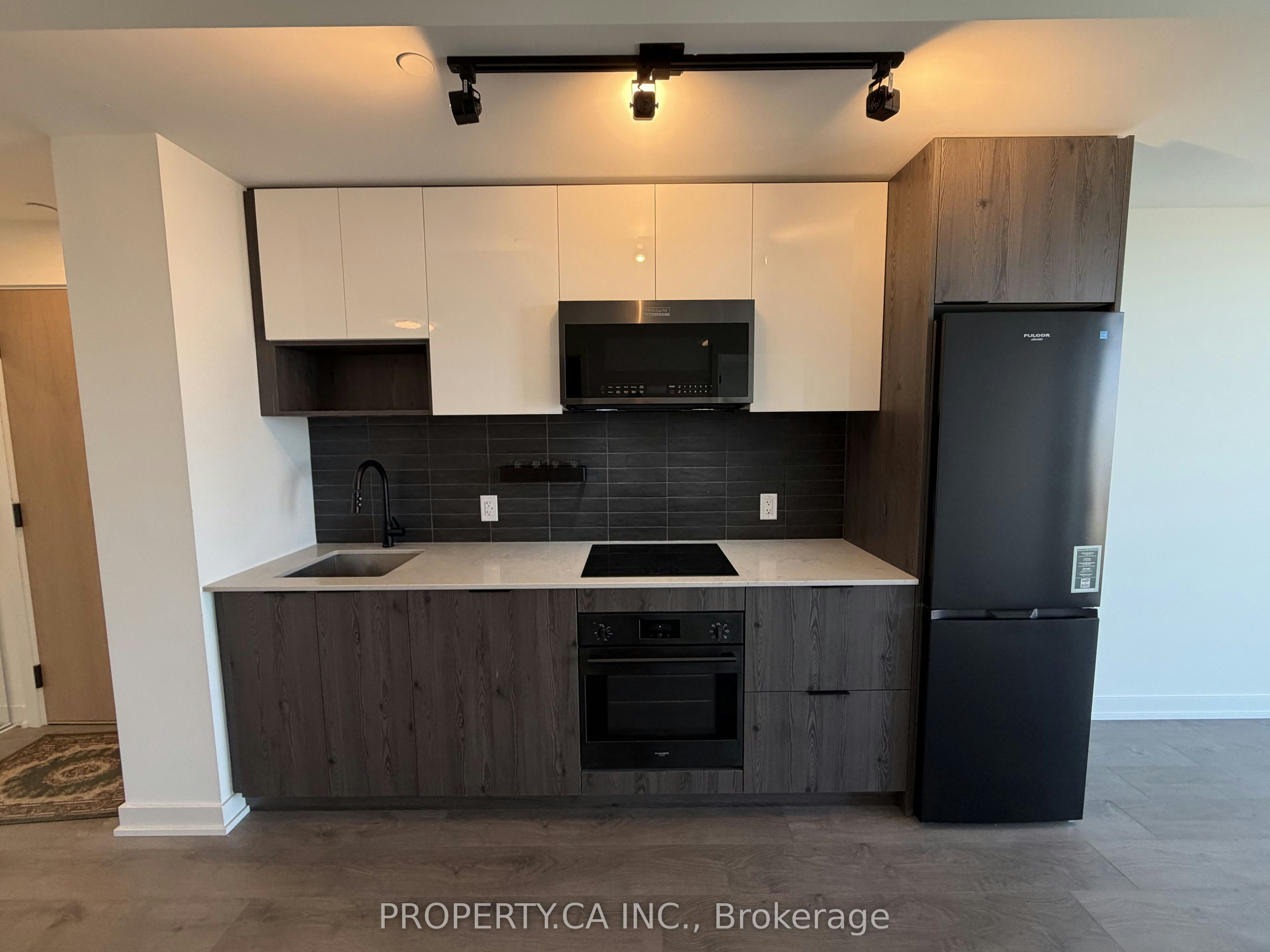 2513-5 Defries Street, Toronto, ON, M5A 0W7 - 13