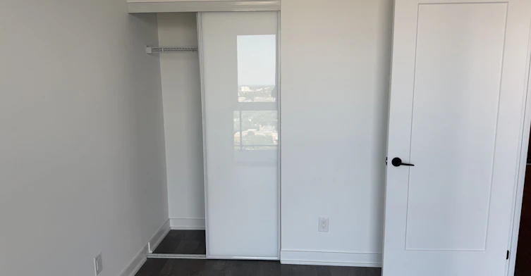 2513-5 Defries Street, Toronto, ON, M5A 0W7 - 5