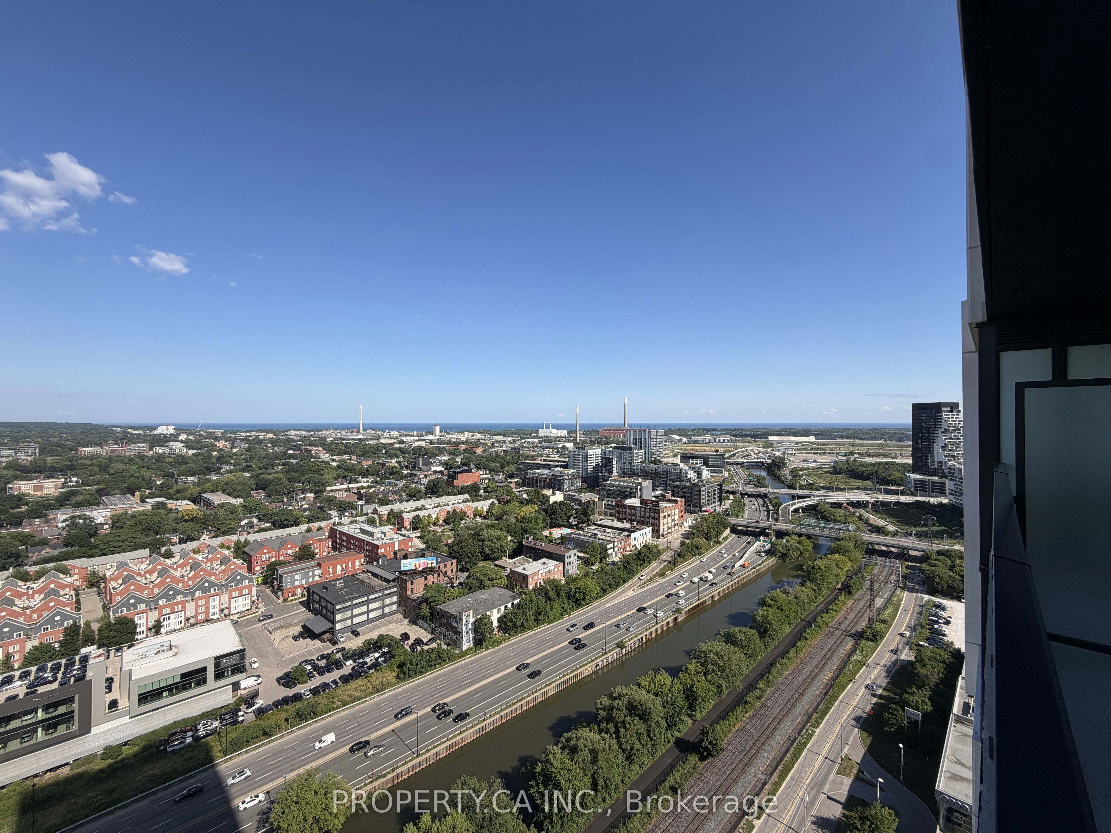2513-5 Defries Street, Toronto, ON, M5A 0W7 - 9
