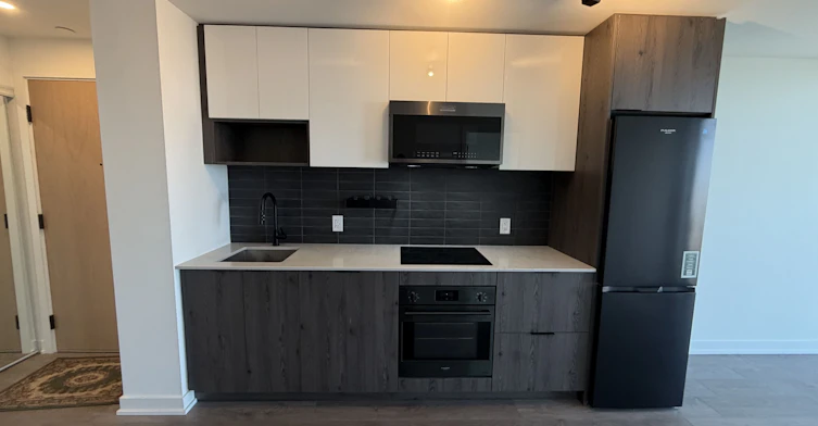2513-5 Defries Street, Toronto, ON, M5A 0W7 - 2