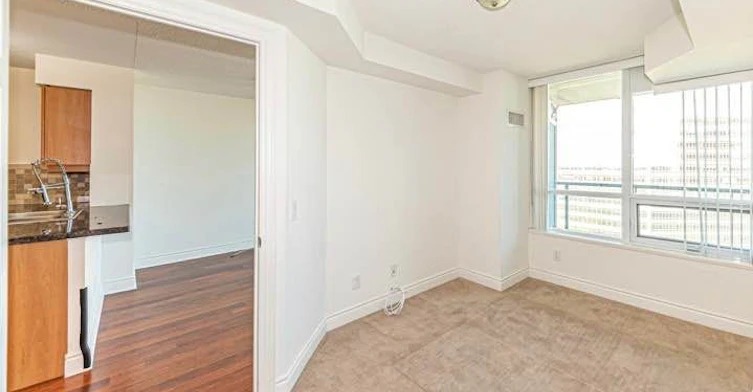 2422-25 Greenview Avenue, Toronto, ON, M2M 0A5 - 16