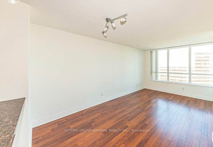 2422-25 Greenview Avenue, Toronto, ON, M2M 0A5 - 15