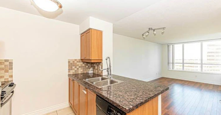 2422-25 Greenview Avenue, Toronto, ON, M2M 0A5 - 10
