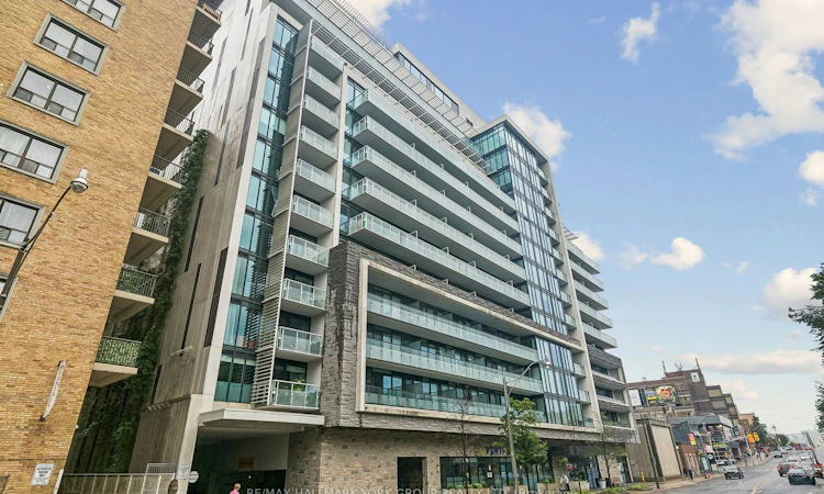 606-3018 Yonge Street