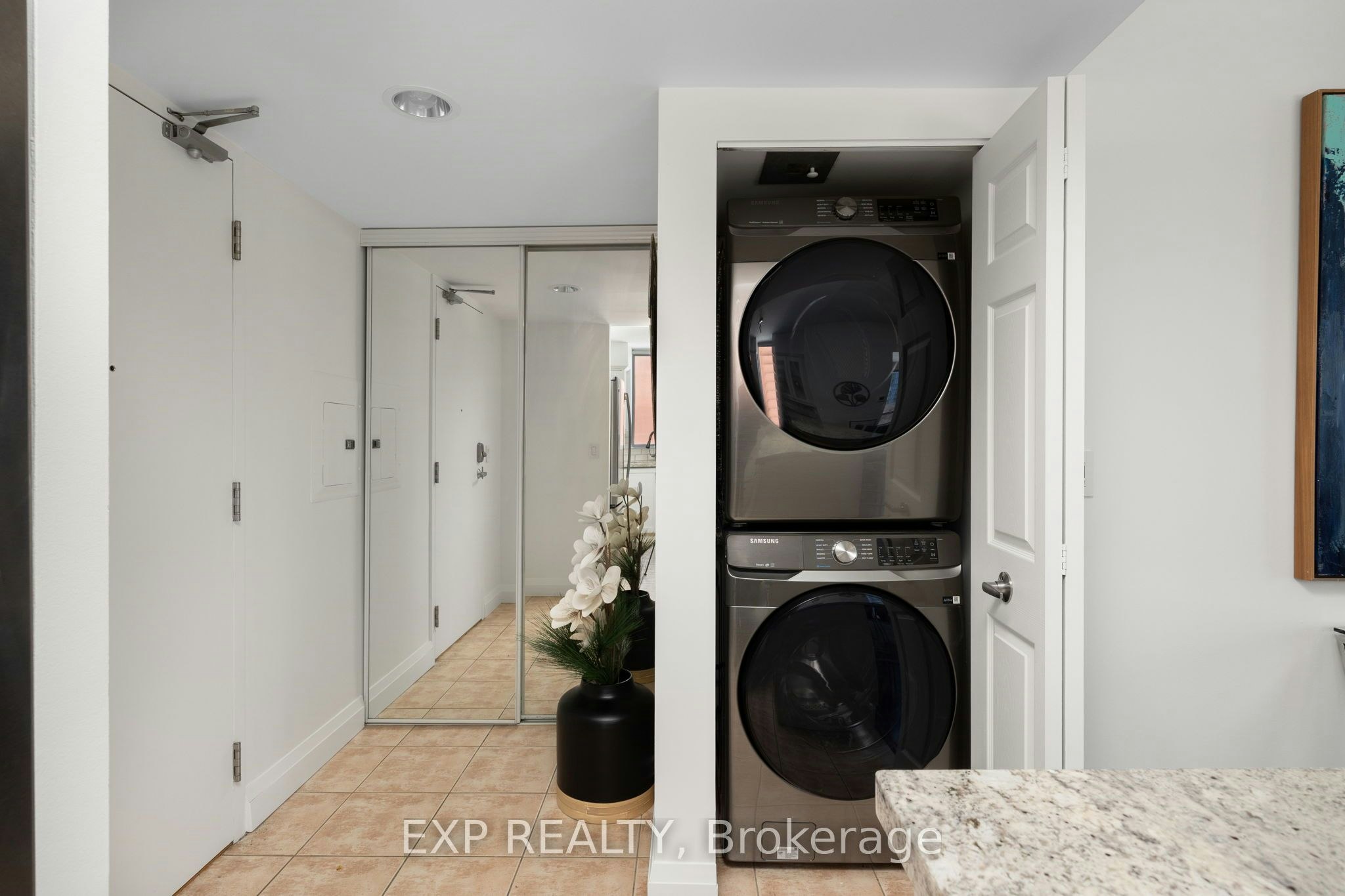 802-311 Richmond Street E, Toronto, ON, M5A 4S8 - 2